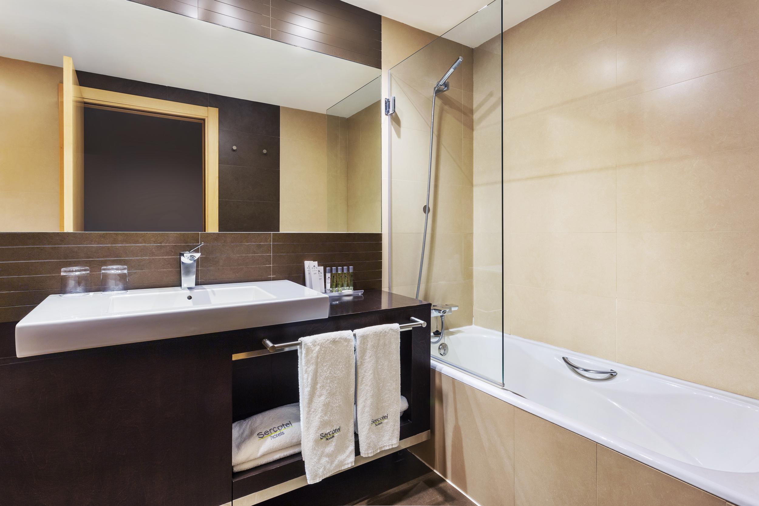 Hotel Sercotel Portales Logroño Dış mekan fotoğraf