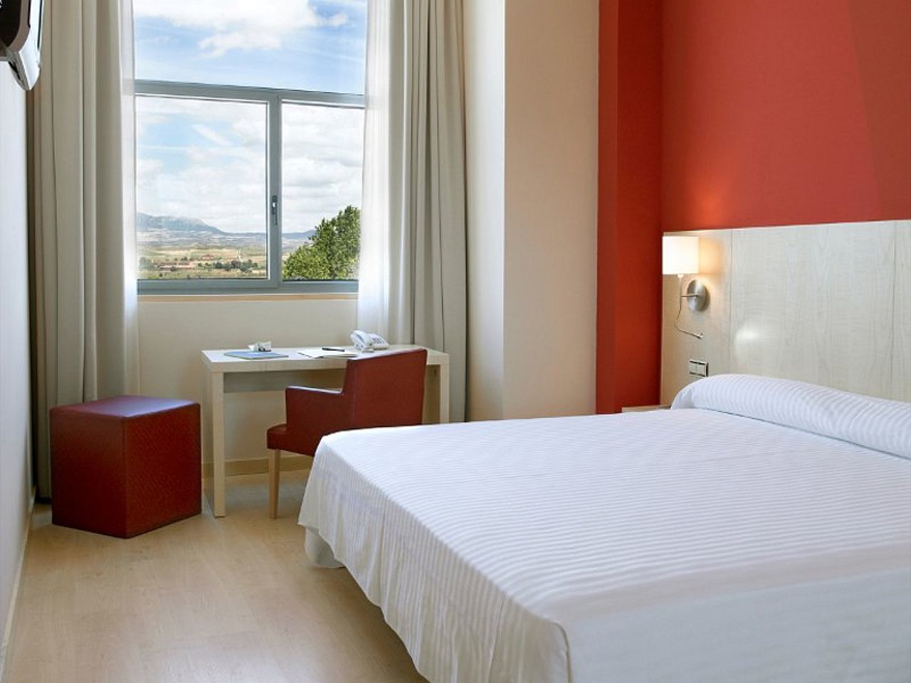 Hotel Sercotel Portales Logroño Oda fotoğraf
